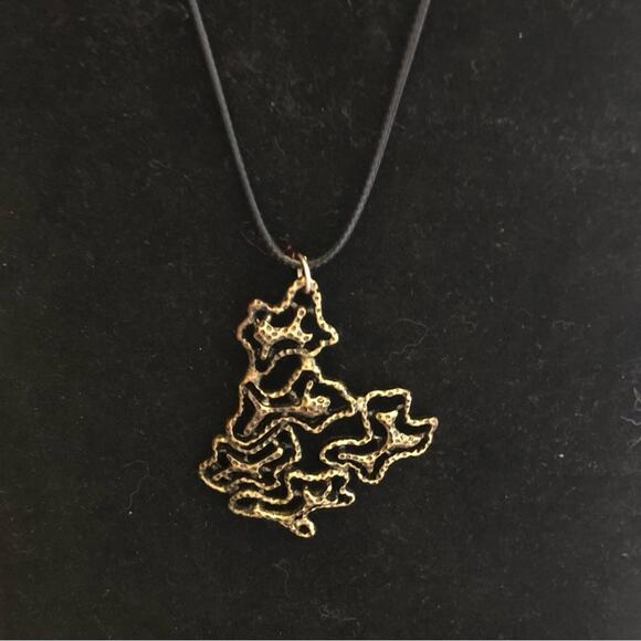 Boho Chic Minimalist Faux Gold Coated Black String Outline Pendant Necklace - Picture 4 of 10